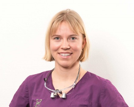 Zahnärztin Nina Mandl
